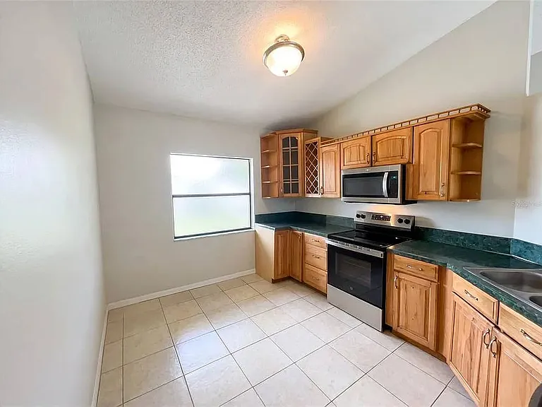 109 Dulverton Way — Photo 5