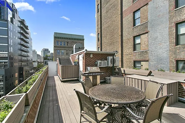 Rented by Corcoran | media 29