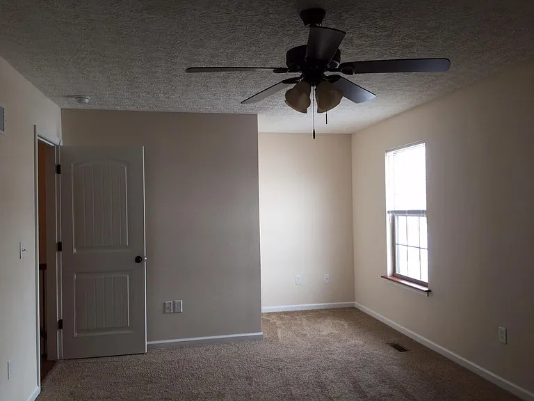 110 Waterpoint Dr #3 — Photo 25