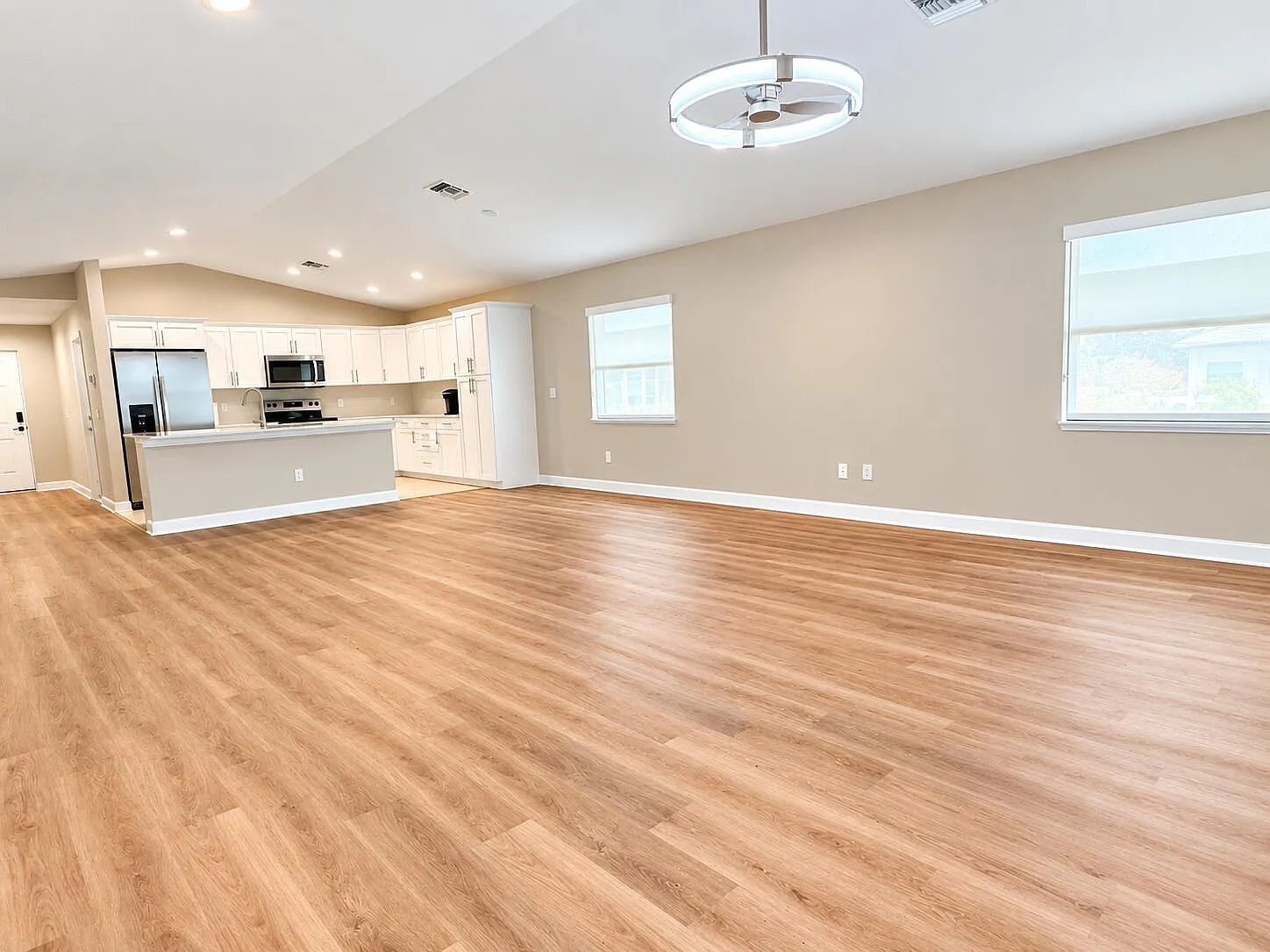 3 bed, 2.0 bath, 1754 sqft, $2,500 — Photo 4