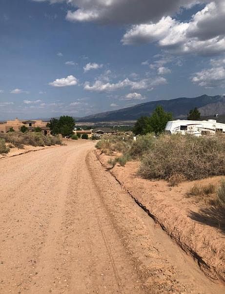 2nd image of 6900 Chapingo Rd NE