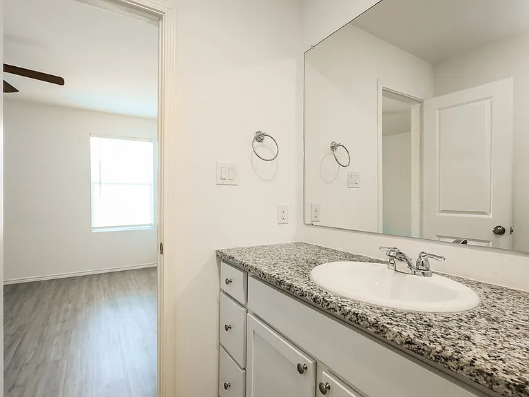 10121 Bridgton Ml — Photo 12