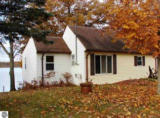 251 Michigan Ave, Vestaburg, MI 48891