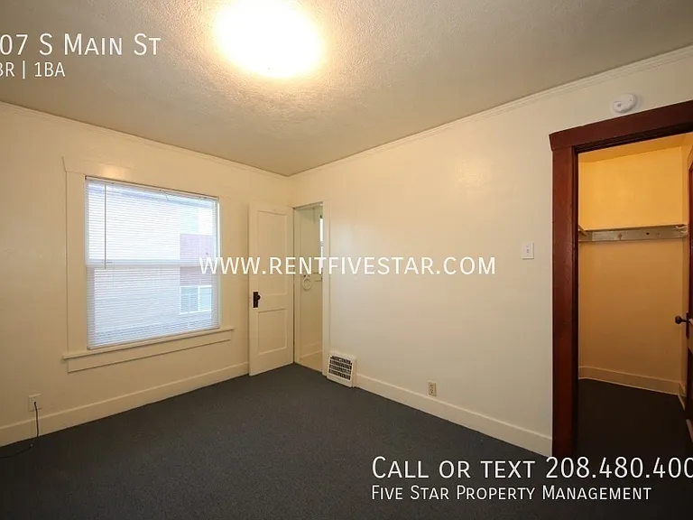 807 S Main St — Photo 4