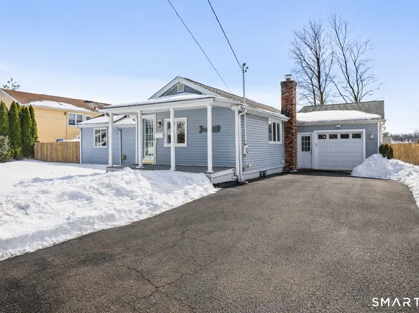 24 Dewey Avenue, Milford, CT 06460