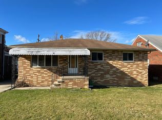 7268 Hollywood Dr, Parma, OH 44129
