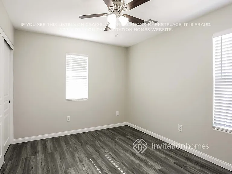 9378 Fort Defiance Ave — Photo 8