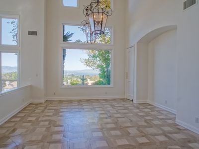 19103 Marlia Ct, Tarzana, CA, 91356