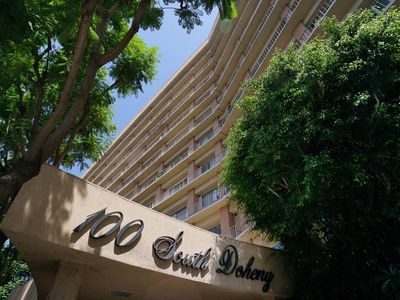 100 S Doheny Dr APT 802, Los Angeles, CA, 90048