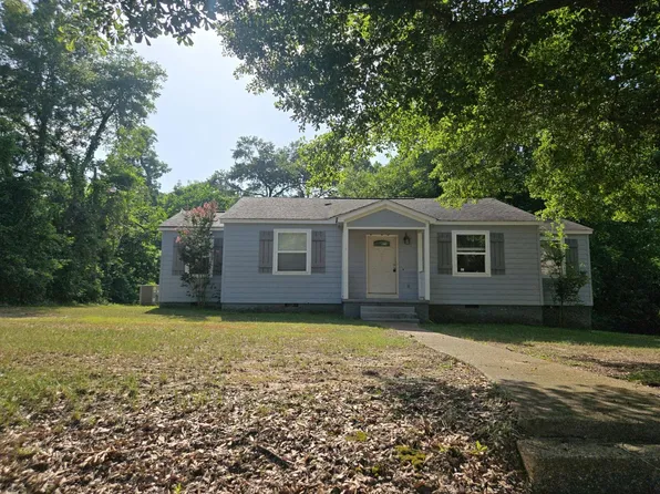 306 N West St, Mendenhall, MS 39114