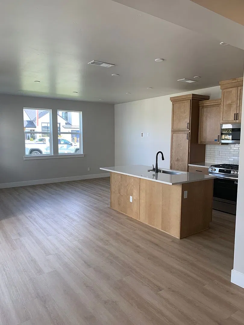 Brand new townhome in Star — Photo 3