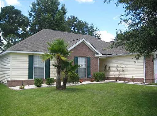 3 Bedroom, 2 Bath — Photo 1