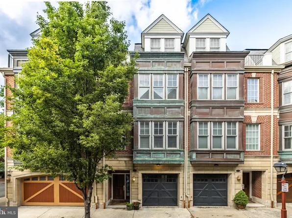 233 Gaskill St, Philadelphia, PA 19147