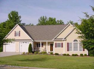 113 Meadow Stone Ln, Mount Airy, NC 27030