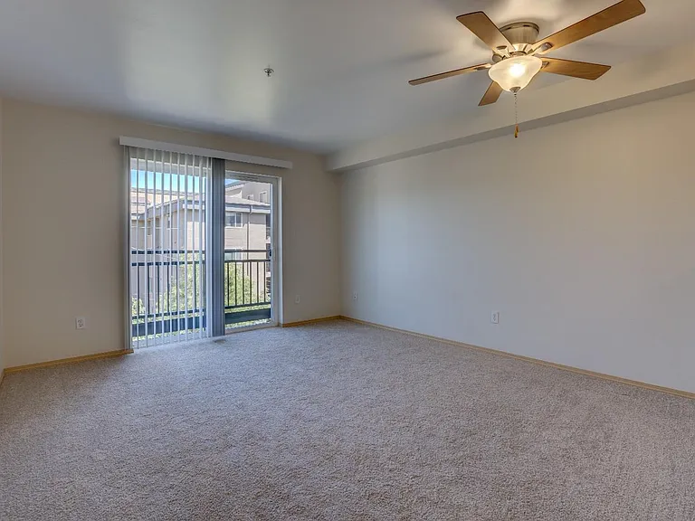 3215 NE 143rd St — Photo 5