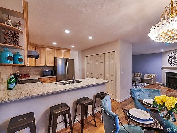 5th image of 4208 Factoria Blvd SE APT C9