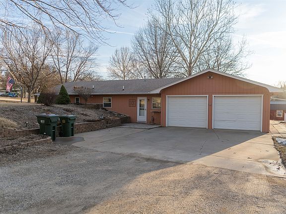 2nd image of 123 Timber Ridge Dr