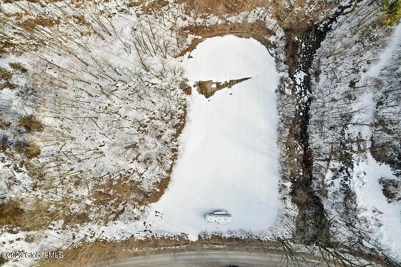 3rd image of 531 Deweys Bridge Road