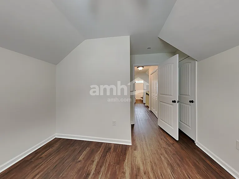 455 Sunbury Dr — Photo 13