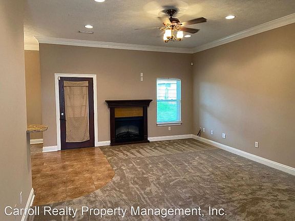 2nd image of 5615 Dune Creek Trl