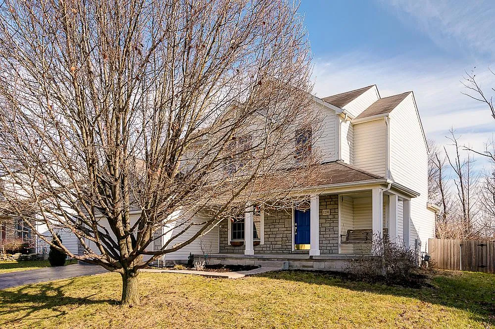 1230 Reserve Dr photo 1