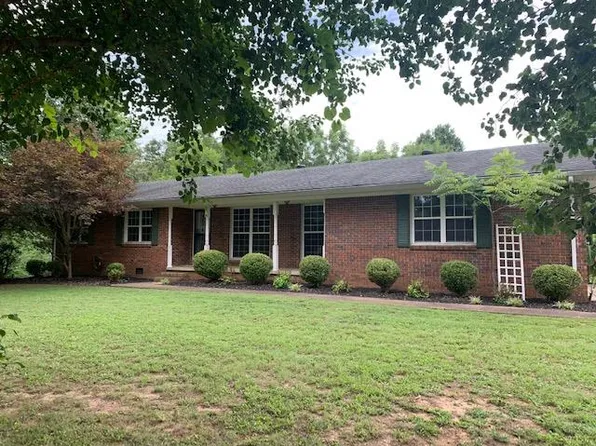 98 Diamond Dr, Mc Kenzie, TN 38201