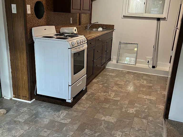 1101 New Galena Rd #4 — Photo 3