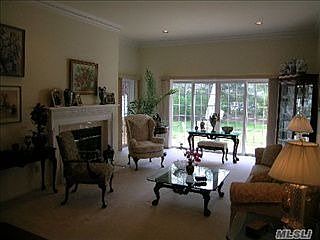 4th image of 13 Southdown Ct