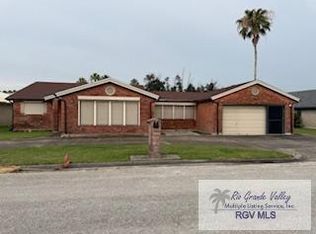 9 Shenandoah River Dr, Brownsville, TX 78520