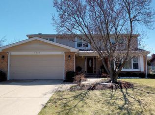 3327 Winnetka Rd, Glenview, IL 60026