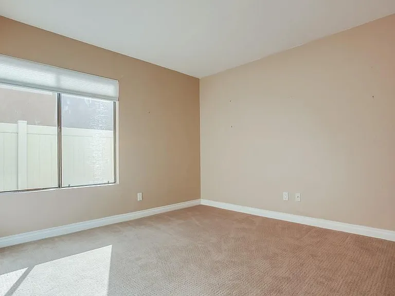 18397 Camberwell Ln — Photo 35