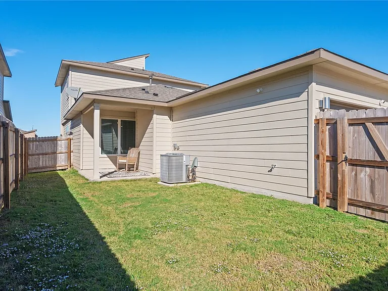 714 Granger Ln — Photo 19