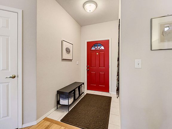 4th image of 2148 Birchwood Ln