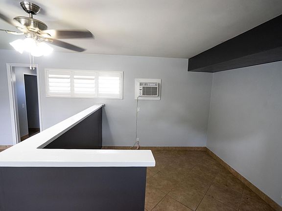 3rd image of 240 1/2 E McKinley Ave