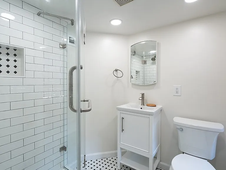 706 Rhode Island Ave NW — Photo 17