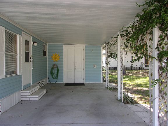 2nd image of 443 Carnation Dr