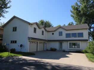 1984 Sandy Beach Rd, Clarion, IA 50525