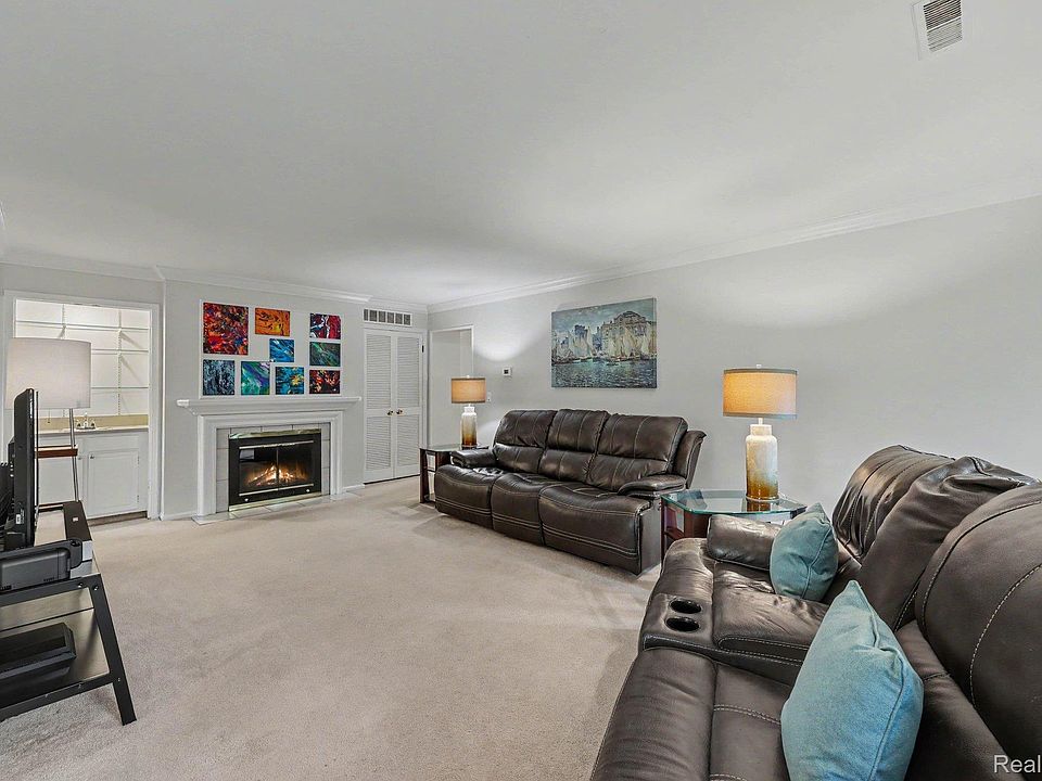 2668 Williamsburg Cir, photo 7