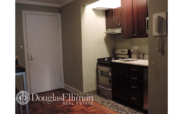 Rented by Douglas Elliman | media 2