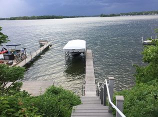 2965 Casco Point Rd, Wayzata, MN 55391