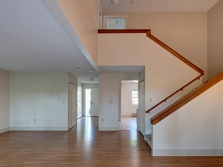 Mariner's Hill Apartments — Photo 13