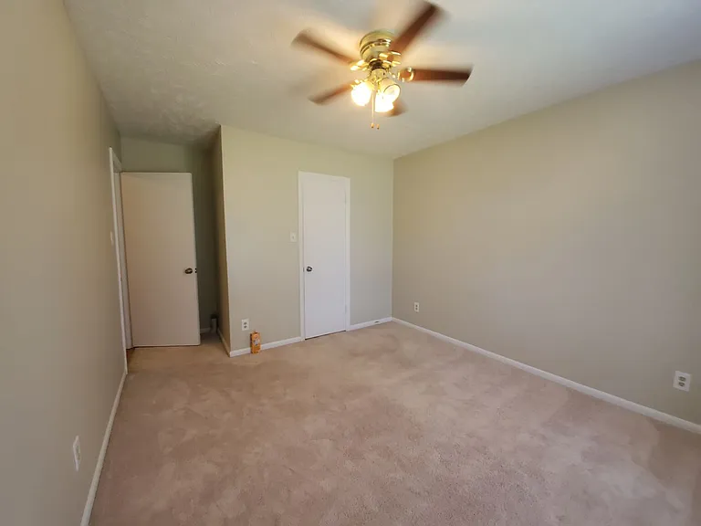 6400 Hollyhock Ct — Photo 27