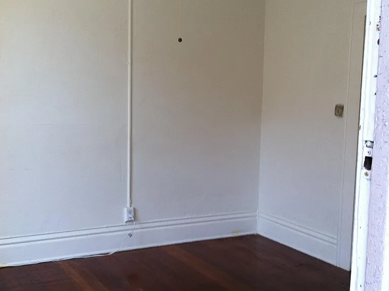 1215 W 30th St #2 — Photo 3