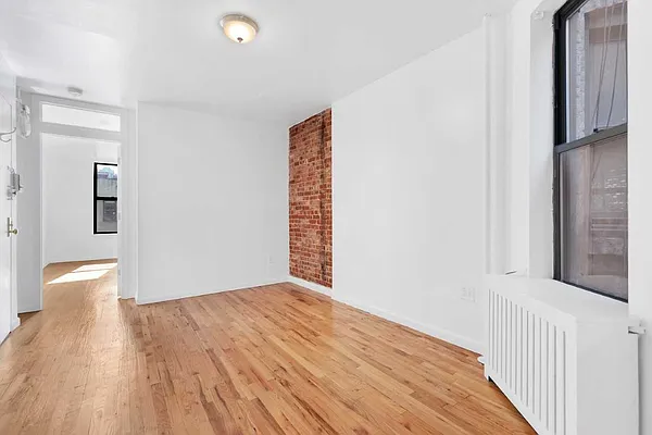 Rented by Cooper & Cooper Real Estate | media 20