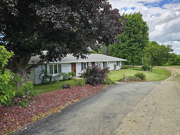 5th image of 10684 E Main St