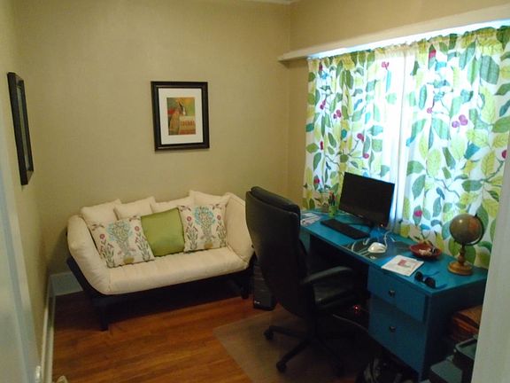 office small bedroom