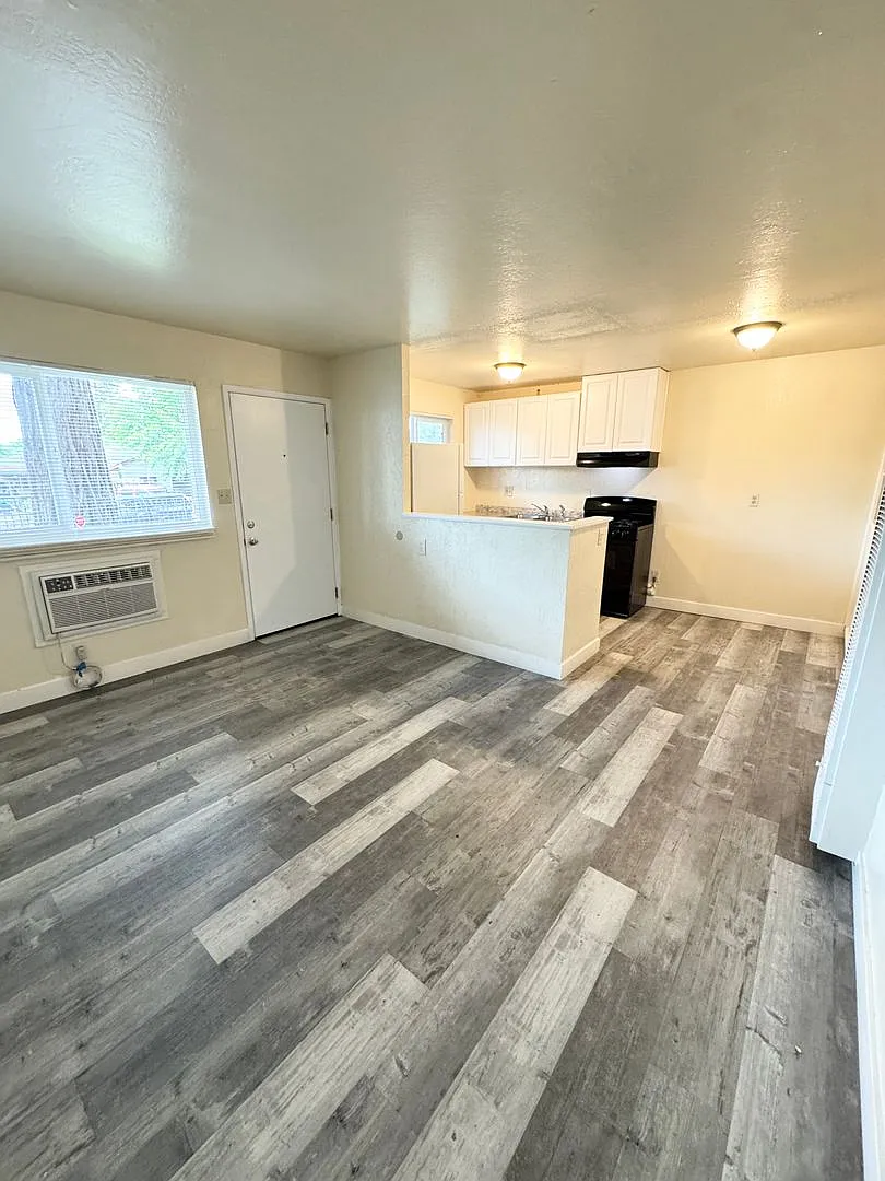 Move-In Special; Downstairs One Bedroom + Private Patio Available Now! See Video — Photo 3