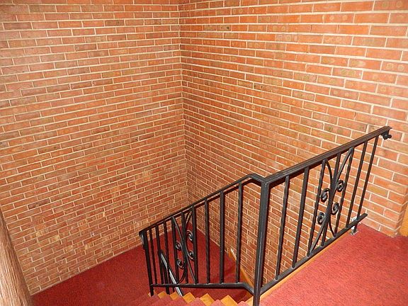 4th image of 6857 N Northwest Hwy APT 3A