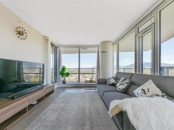 4189 Halifax St #2301, Burnaby, BC V5C 0H9