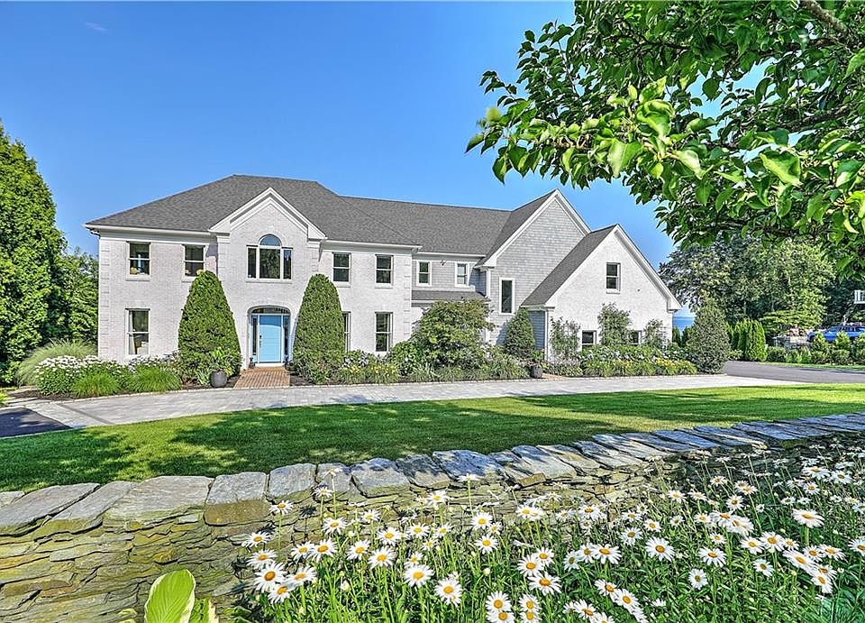 1st image of 105 Heidi Dr